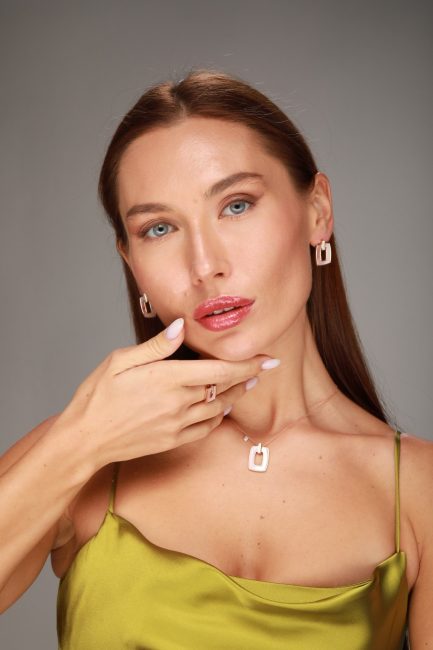 2d6a973e-d9d3-4164-b711-a8f6095c4150